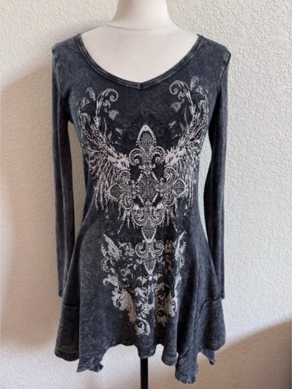 Vocal Black Long Sleeve Fleur Wing-Print Tunic Dress